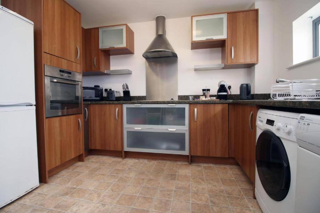 The Observatory By Mia Living 2 Bedroom Apartment Overlooking Swansea Beach With Free Parking エクステリア 写真